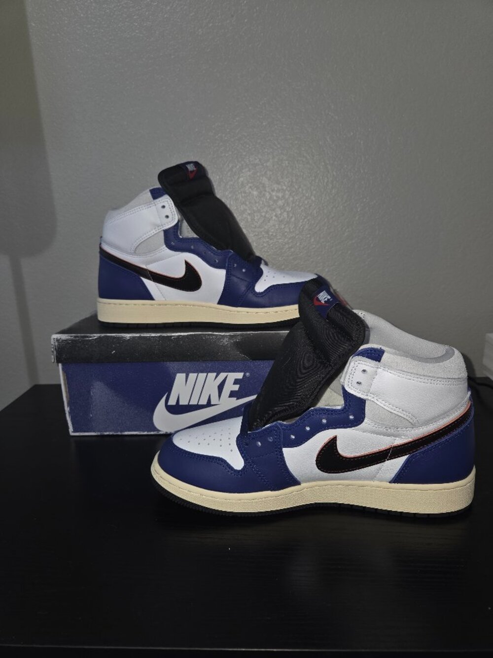 Jordan 1 High OG Rare Air Deep Royal Blue 6.5Y / W8 BNIB